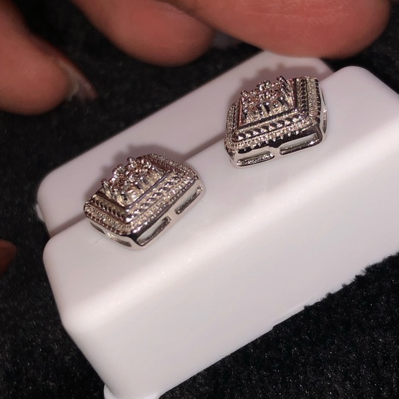 REAL DIAMOND White gold tone square earring NOT CZ - Picture 5 of 9